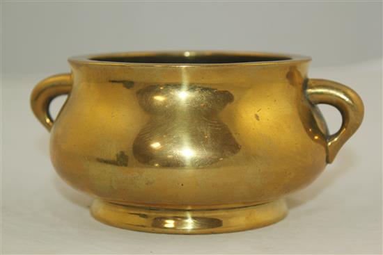 A Chinese bronze gui censer, Xuande six character mark, probably 18th / 19th century, width 15.5cm